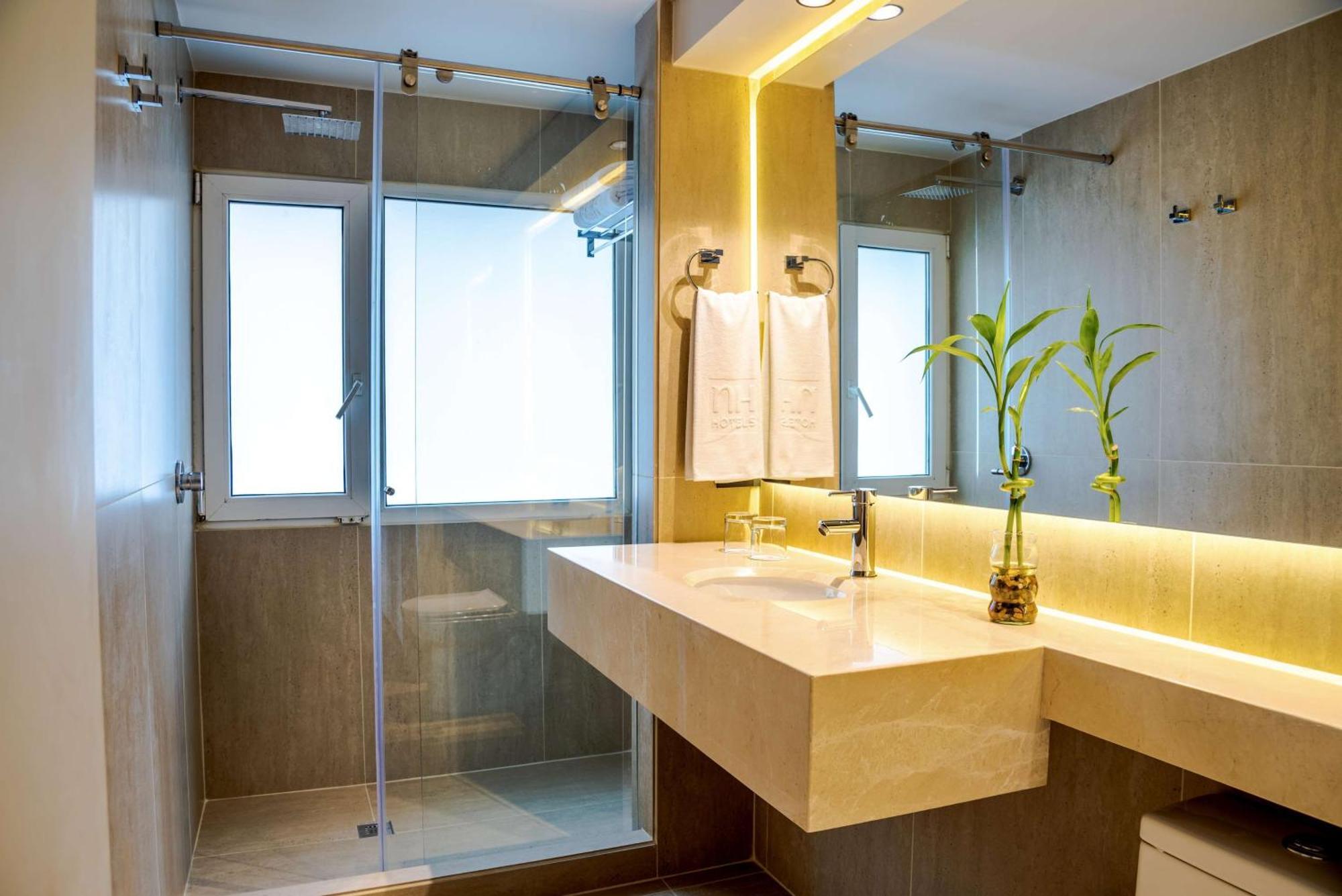 Nh Bogota Pavillon Royal Hotel Екстериор снимка