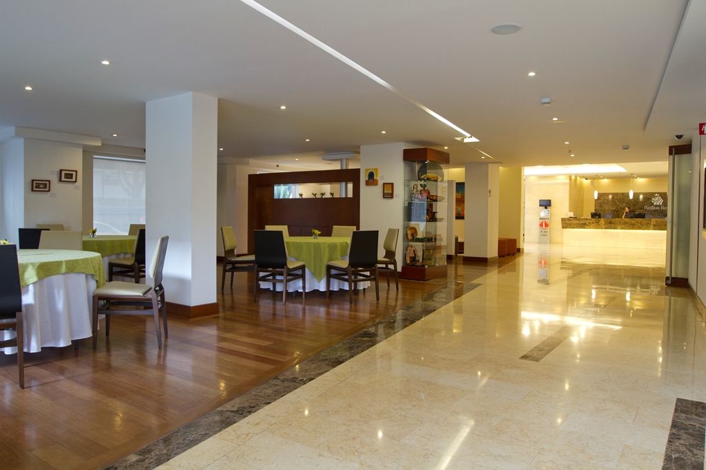 Nh Bogota Pavillon Royal Hotel Интериор снимка