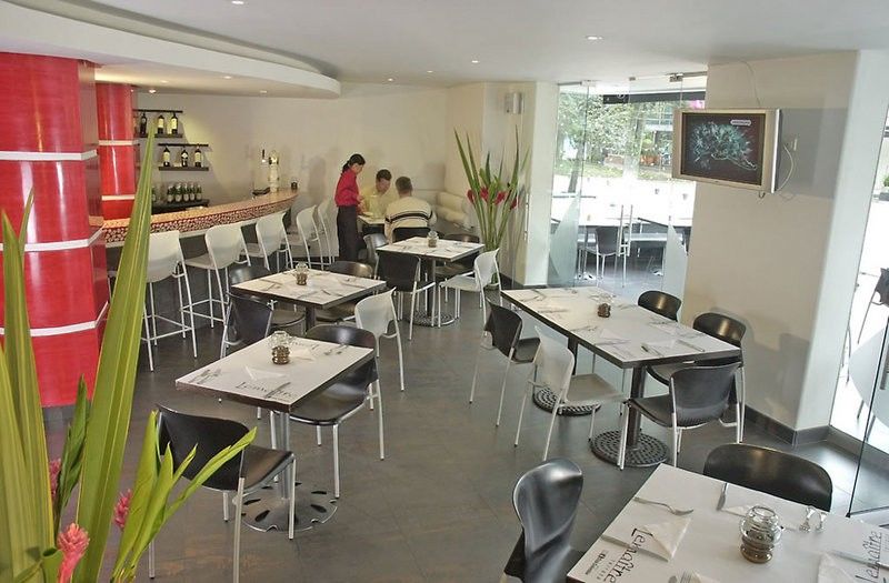 Nh Bogota Pavillon Royal Hotel Екстериор снимка